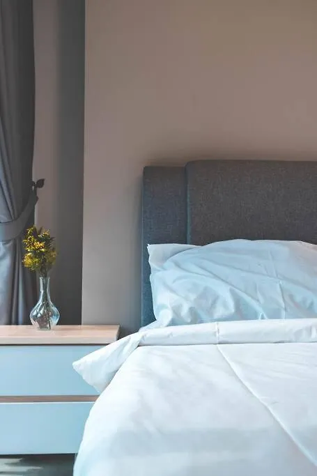 Binjai 8-New Cozy 1Bedroom#7Min Walk To Klcc#4Pax Kuala Lumpur